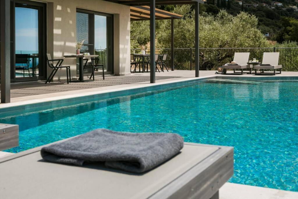 Color Villas-New Villa Green At Trapezaki With Private Pool Mousata Esterno foto